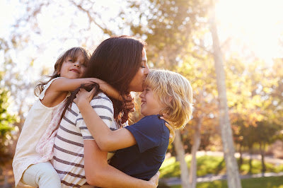 7 Tips To Help Moms Stay Happy & Healthy When It Feels Like There's No Time